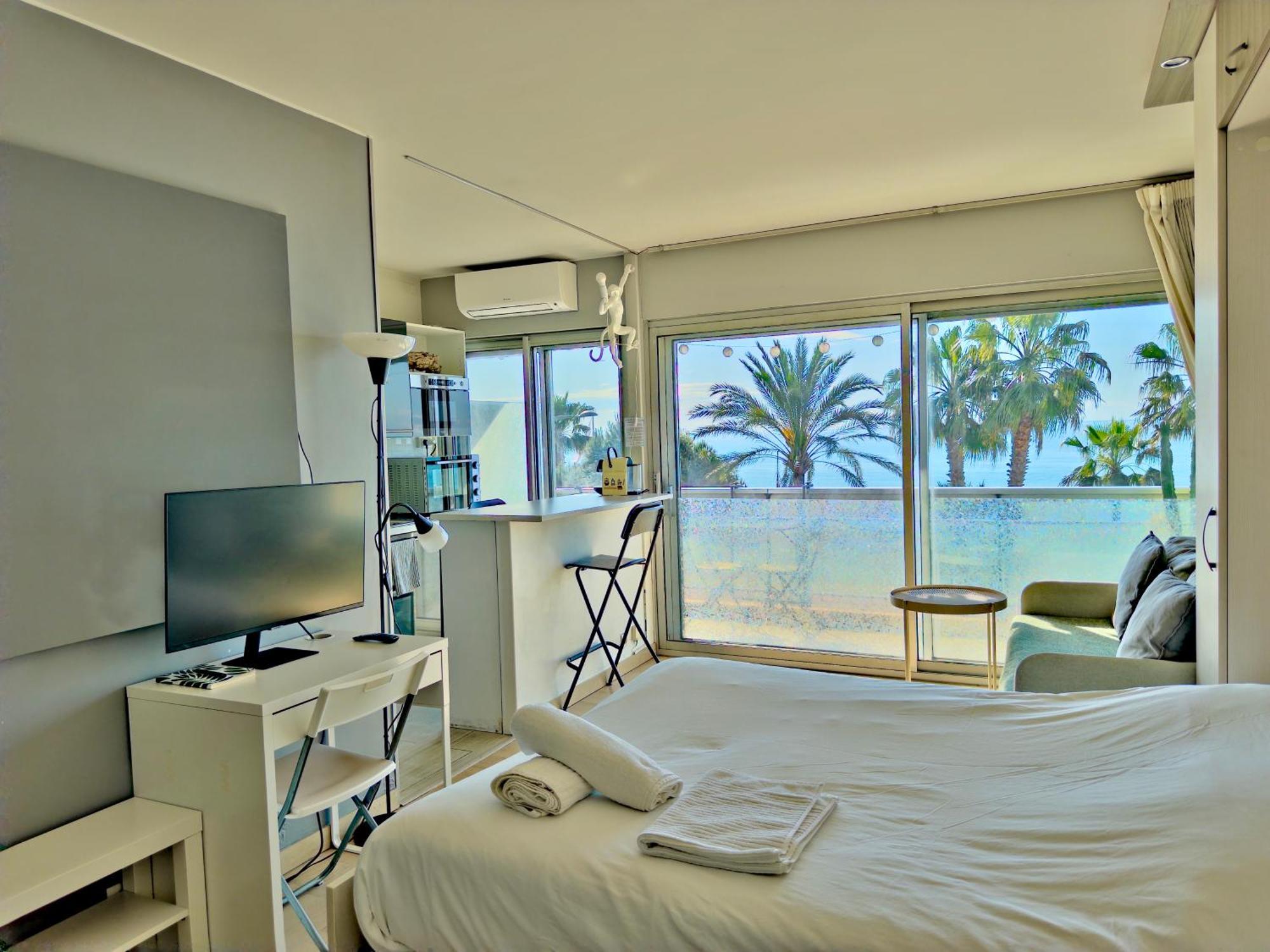 Panoramic Sea View Studio 24H Checkin Cagnes-sur-Mer Dış mekan fotoğraf